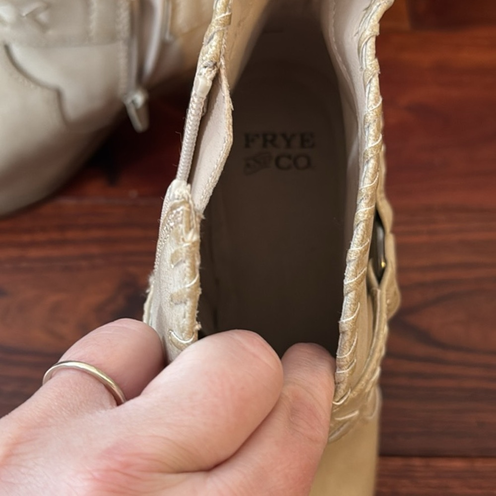 Frye and Co. Womens Palma Stacked Heel Booties, Stone 6.5 - Picture 4 of 6
